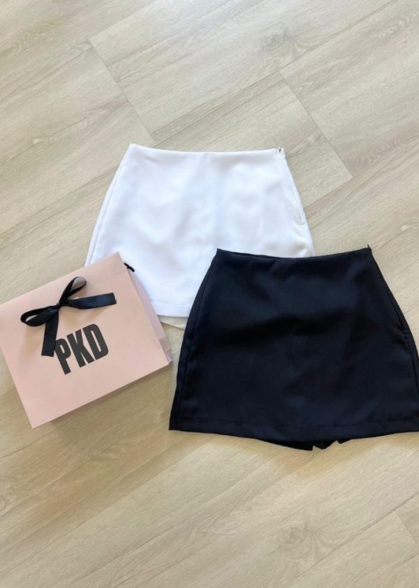 Combo 2 Shorts Saia Alfaiataria Preto e Branco Nina + Sacola Presente Pkd