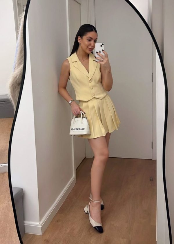 Short Saia De Pregas Alfaiataria Amarelo Manteiga Mi Garcia Pkd