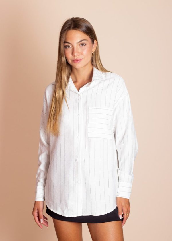 Camisa Oversized Risca de Giz Off White Cami Pkd