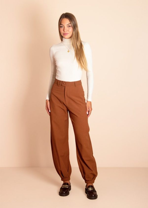 Calça Balloon Tecido Plano Camel Agatha Pkd