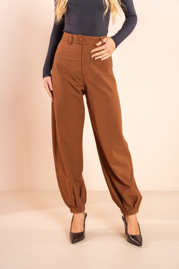 Calça Balloon Tecido Plano Camel Agatha Pkd