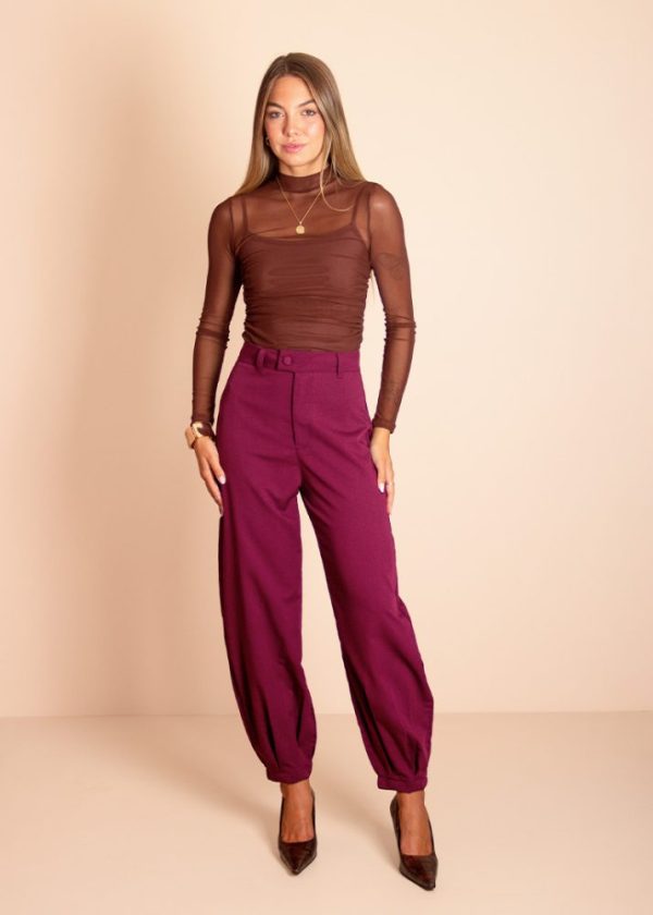 PRÉ VENDA | Calça Balloon Tecido Plano Vinho Agatha Pkd