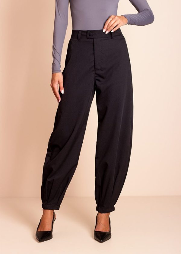 PRÉ VENDA | Calça Balloon Tecido Plano Preta Agatha Pkd