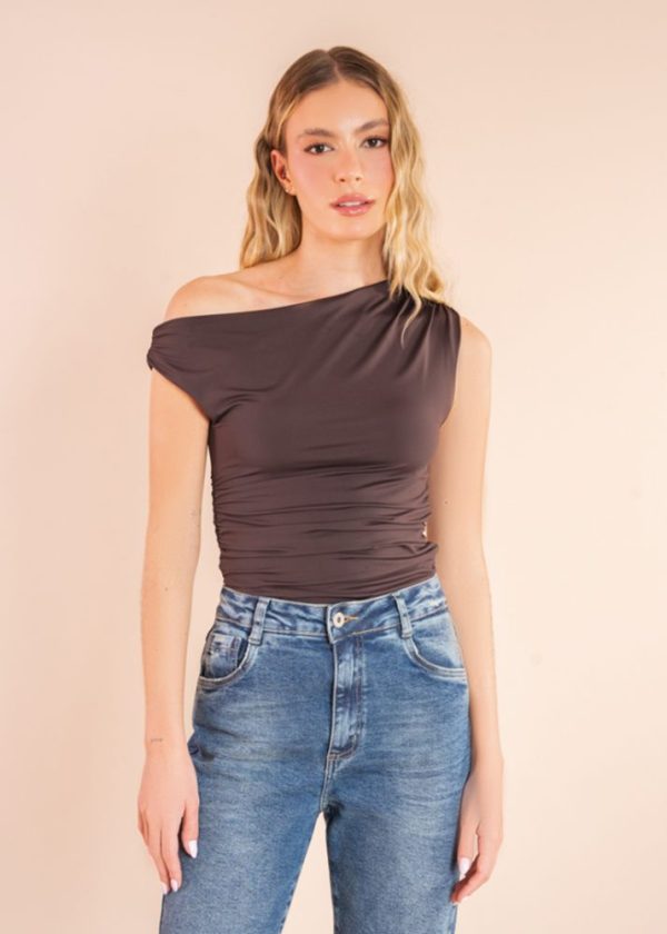 Blusa Poliamida Com Ombro Assimétrico Café Vicky Pkd