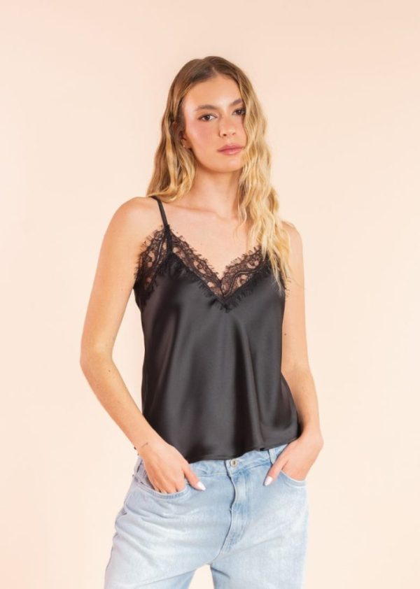 Blusa Acetinada Com Renda Preta Sophie